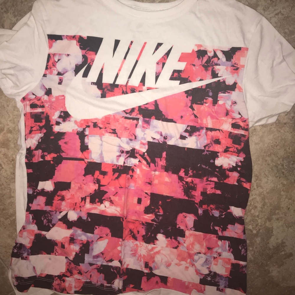 Nike Tee